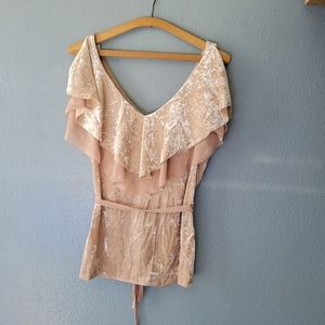White House black Market Ruffle top. pink crushed velvet Tie belt